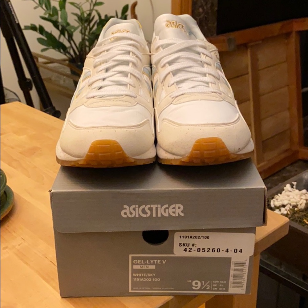 ASICS Gel-Lyte V - White/Sky - Men’s 9 1/2 - NWOT